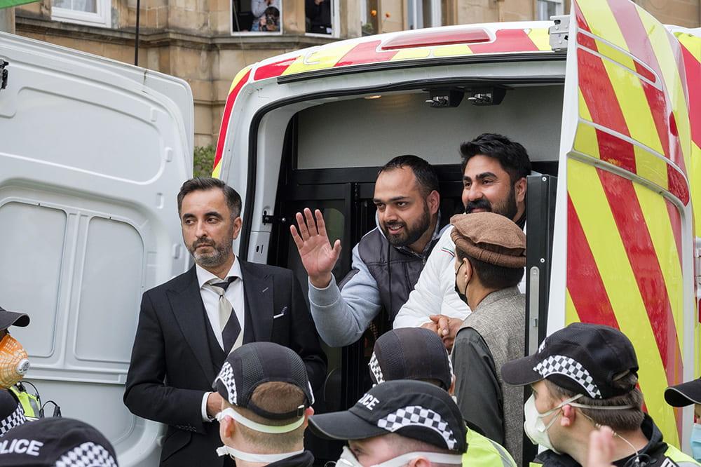 Home Office deportation attempt in Pollokshields, Glasgow